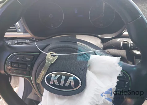 2018 Kia Optima S из США, поврежденный, VIN 5XXGT4L34JG215089